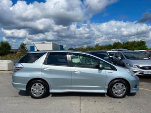 HONDA FIT SHUTTLE 2013 /1.3, HYBRID/ - Image 4