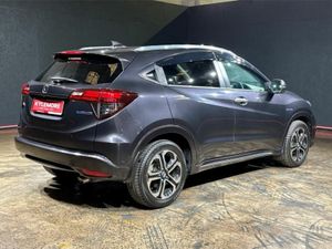 Honda Vezel 1.5 HYBRID AUTOMATIC - FULL BLACK LEAT - Image 4