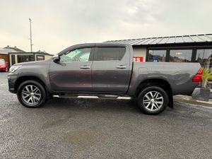 2019 Toyota Hilux 2.4 D-4D INVINCIBLE X D/C 4DR A - Image 4