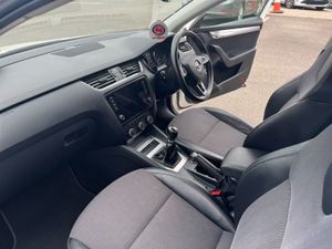 Skoda Octavia Sol 1.0tsi 115HP - Image 3