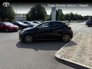Toyota Yaris 1.5 HYBRID PLATINUM - Image 4