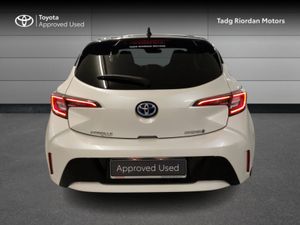 Toyota Corolla HYBRID L/SPORT HB - Image 4