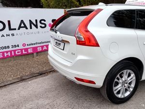 VOLVO XC60 D4 AUTO SE LUX PREMIUM - Image 3
