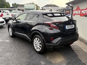 2019 TOYOTA C-HR HYBRID AUTOMATIC - Image 4