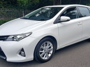 Toyota Auris 2015 1.3 LUNA 5dr NCT & TAX - Image 2