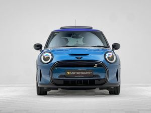 MINI Cooper S Cooper S Electric  pan Roof - Image 2