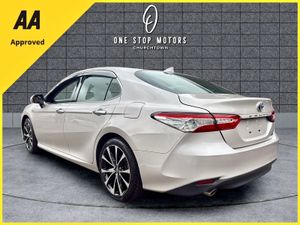 2020 Toyota Camry PETROL HYBRID *1YEAR WARRANTY* - Image 2