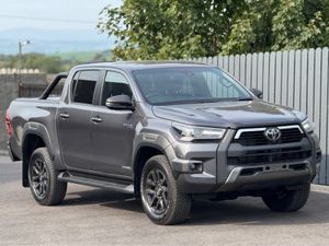 Toyota Hilux RARE INVINCIBLE X MHEV 4 4WD - Image 3