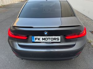 BMW 3-Series 2021 sport - Image 4