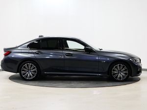*101* 2022 BMW 3-Series 2.0 m-sport - Image 3