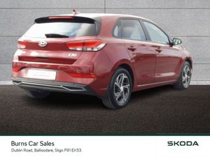 Hyundai i30 Diesel Deluxe - Image 4