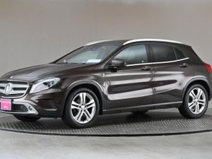 Mercedes-Benz GLA Class GLA 180  half Leather Mem - Image 4