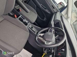 Volkswagen Caddy Caddy TDI 122HP Auto - Image 4