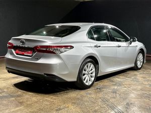 Toyota Camry 2.5 AUTOMATIC - ALLOY WHEELS - CRUISE - Image 4