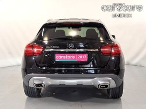 Mercedes-Benz GLA 180 Auto 1.6 PET - Image 4