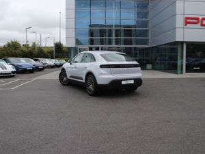 Porsche Macan Electric - Image 3