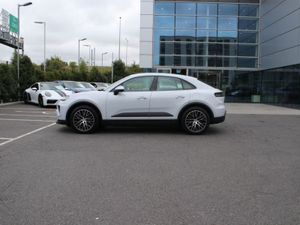 Porsche Macan Electric - Image 4