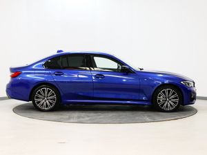 *94* 2021 BMW 3-Series 2.0 m-sport - Image 3