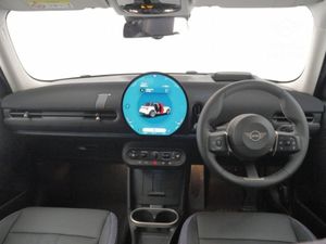 MINI HATCH Cooper C 5 Door - Image 4