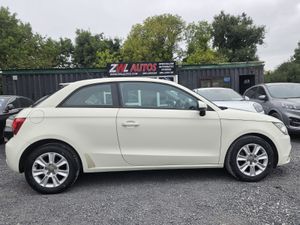 12 Audi A1 1.4 - Image 4