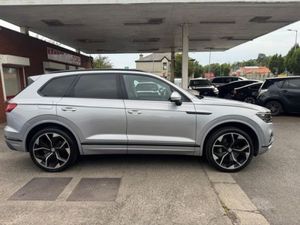 Volkswagen Touareg D LE 3.0tdi 4M 286HP 5DR Auto - Image 2