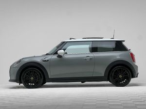 MINI Cooper S Electric - Image 4