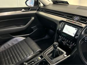 Volkswagen Passat 2.0 TDI GT BLUEMOTION 150PS 4DR - Image 4