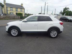 Volkswagen T-Roc DESIGN 1.6 TDI MANUAL 6SPEED FWD - Image 4