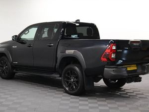 Toyota HiLux D-4d Invincible X - Image 4