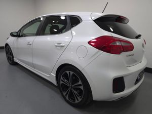 Kia Ceed 1.6 CRDI GT-Line Automatic - Image 2