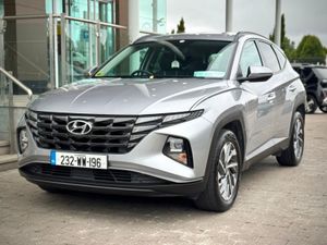Hyundai Tucson 2WD Executive  Black Leather - Image 3
