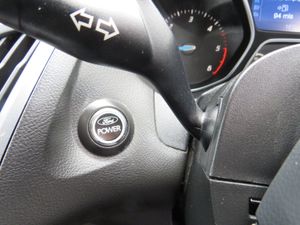 Ford Focus 2011 5DR DIESEL TITANIUM MODEL - Image 2