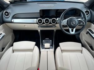Mercedes-Benz GLB Beige Leather Petrol180 Progres - Image 2