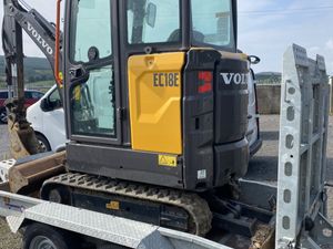 2019 1.8 Tonne Volvo digger - Image 4