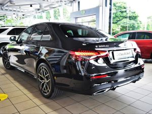 Mercedes-Benz E-Class E300de AMG Night Pack 316bh - Image 3