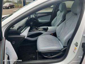 BYD SEAL 230kW Design 83kWh 4dr TOP SPEC - Image 4