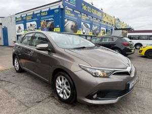 Toyota Auris 2017 - Image 4