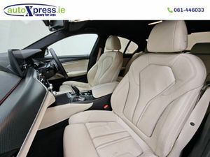 BMW 5-Series 520D M SPORT Automatic, Reversing cam - Image 2