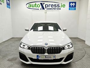 BMW 5-Series 520D M SPORT Automatic, Reversing cam - Image 3