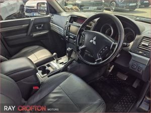 Mitsubishi Pajero Pajero LWB N1 5-st At(n) 4DR A - Image 2