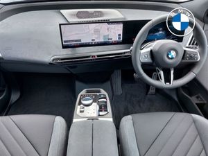 BMW IX Xdrive45 M Sport New Model - Image 4