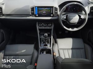 Skoda Karoq  velvet Red full Leather  2.0tdi 115H - Image 2