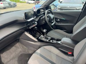 Peugeot 2008 1.2 100bhp Allure - Image 3