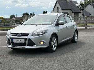 ABSOLUTELY IMMACULATE 2012 DIESEL FORD FOCUS - Image 2