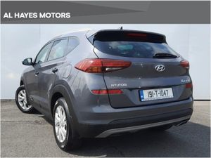 Hyundai Tucson  full Leather heated Seats driving - Image 3