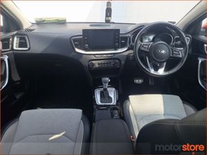 Kia Xceed 1.6 GDI Phev  IN Like New Condition - Image 4