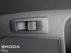 Skoda Karoq  electric Boot sportline 2.0tdi 115HP - Image 3