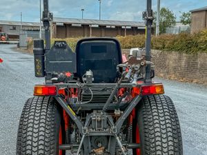 Kubota B3150 Compact Tractor - Image 2