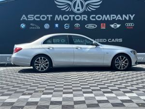 Mercedes-Benz E-Class E SERIES SE 4DR AUTO - Image 2