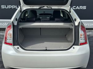 Toyota Prius Automatic - Image 4